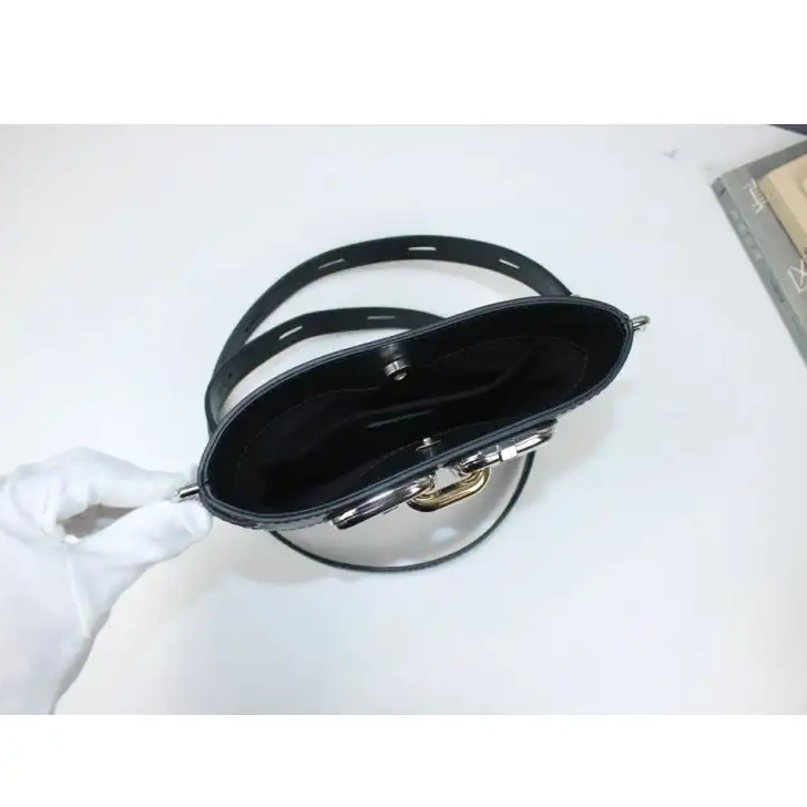 Fashionrepsfam ru LV 205B570012 Bags 0808